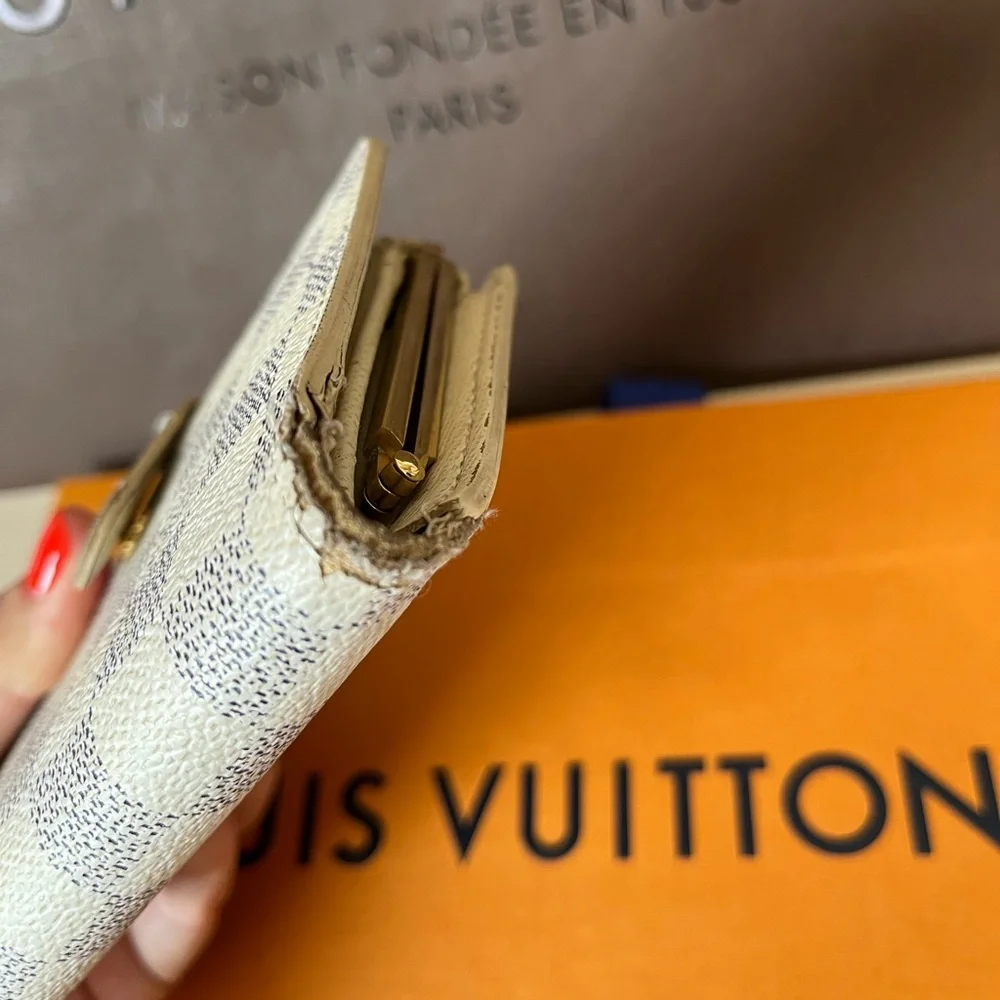 Louis Vuitton Damier Azur Canvas Checkered Wallet - Cream & Blue